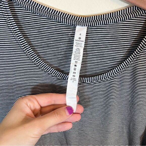Lululemon Love Crew Short Sleeve Shirt Black White Striped Women's 6 - Picture 3 of 8